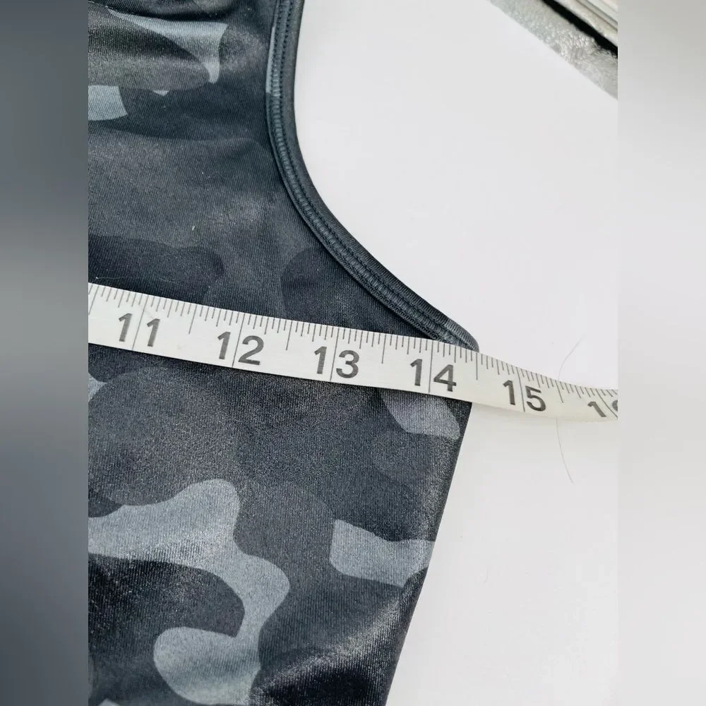 Nike Dri-FIT Camo Swoosh Support 1-Piece Pad High-Neck Sports Bra Medium